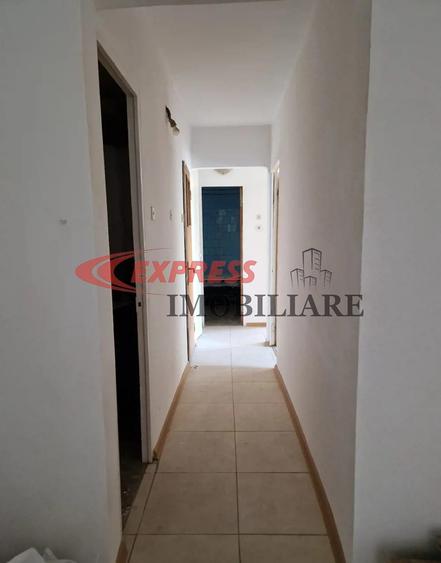 Apartament cu 3 camere în Dristor