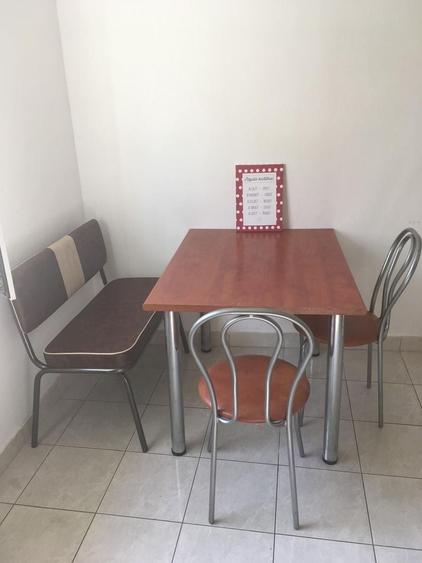 Apartament cu 3 camere decomandat în Nerva Traian