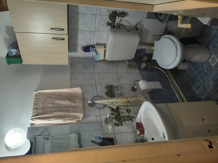 Garsonieră decomandată în Valenta