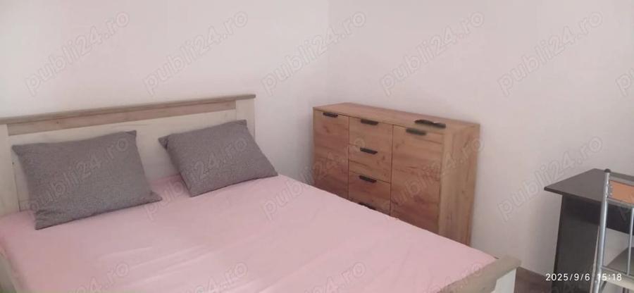 Apartament cu 4 camere decomandat în Sânmartin