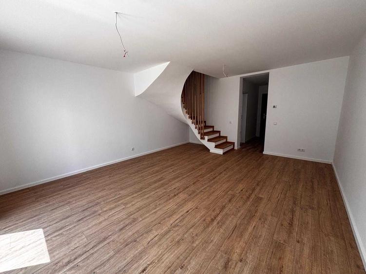 Casă cu 3 camere în Central