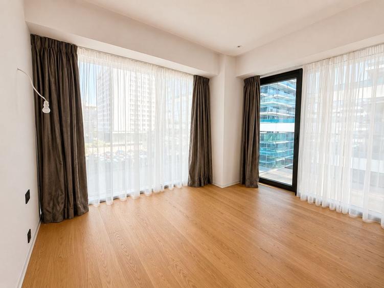 Apartament cu 3 camere semidecomandat în Floreasca