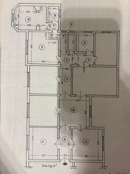 Apartament cu 4 camere decomandat în Calea Victoriei