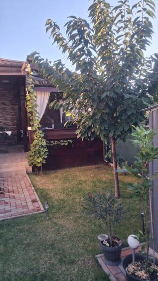 Casă cu 3 camere cu Teren 200 Mp în Central