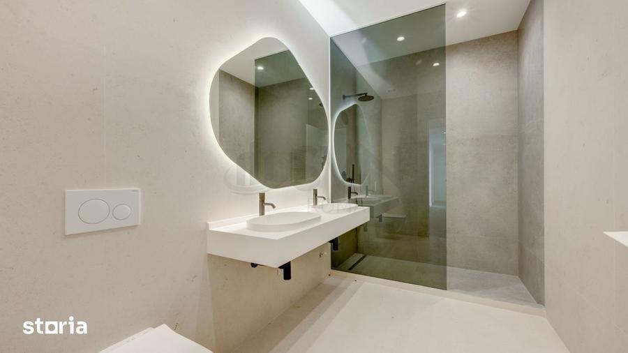Apartament cu 4 camere decomandat în Pipera