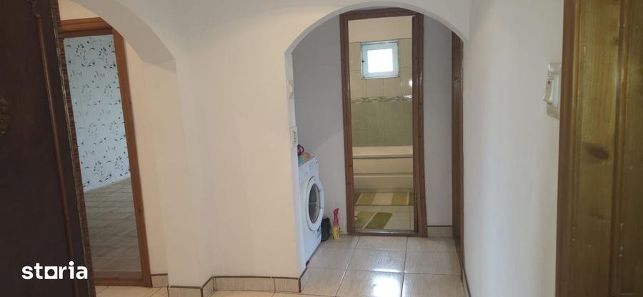 Apartament cu 4 camere în Central
