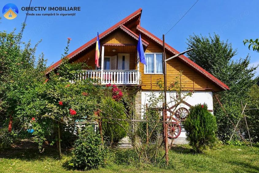 Casă cu 5 camere cu Teren 1477 Mp în Schitu Tarcău