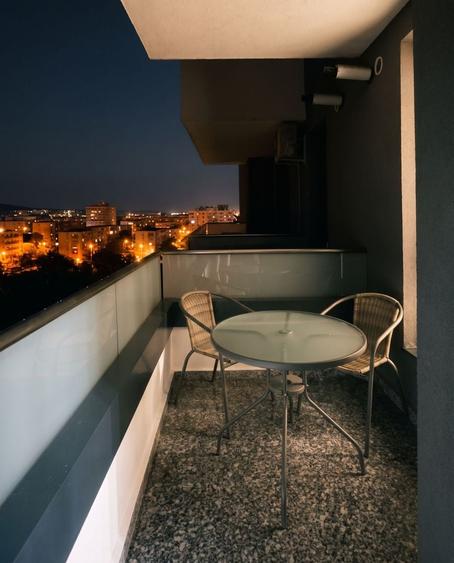 Apartament cu 2 camere semidecomandat în Între Lacuri