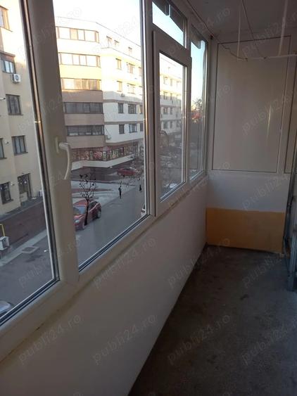 Garsonieră decomandată în Central