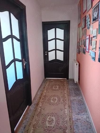 Apartament cu 4 camere decomandat în Central