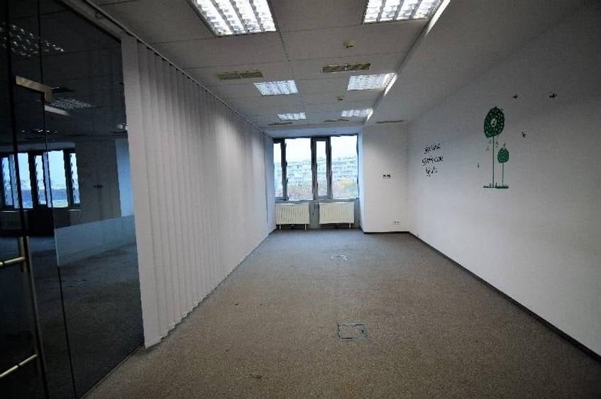 Birou, de 280 mp, în Văcăresti