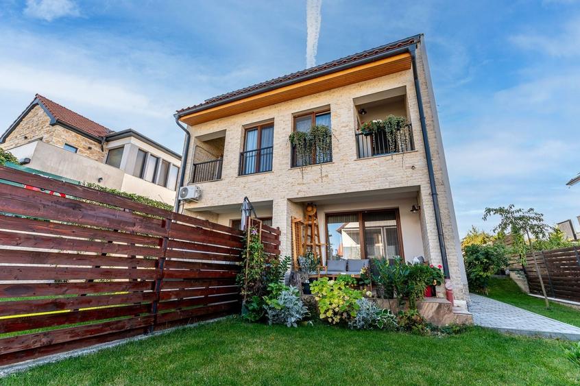 Duplex cu 4 camere cu Canalizare în Mănăștur