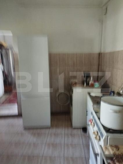 Casă individuală cu 3 camere cu Canalizare în Vest