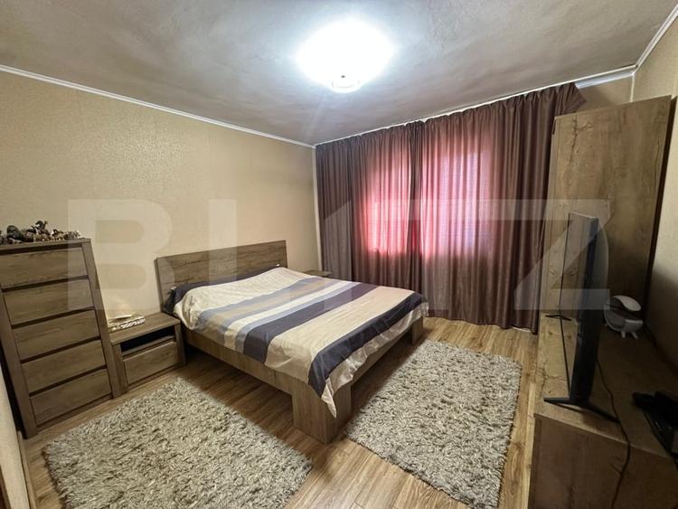 Casă individuală cu 4 camere decomandat cu Canalizare în Panduraș