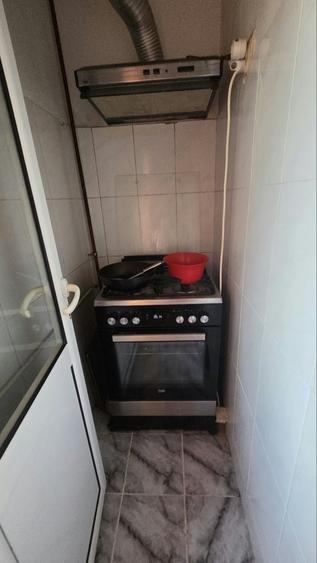 Apartament cu 2 camere decomandat în Rovine