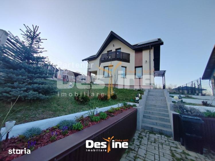 Casă cu 4 camere cu Teren 380 Mp în Bârnova
