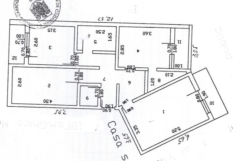 Apartament cu 3 camere decomandat în 1 Decembrie