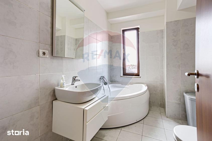 Apartament cu 3 camere în Aradul Nou