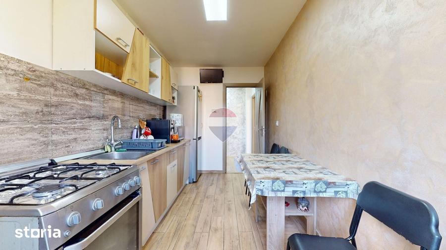 Apartament cu 3 camere decomandat, mobilat în Bartolomeu