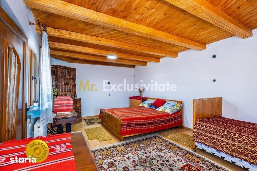 Casă cu 8 camere cu Teren 5232 Mp în Căldăraru