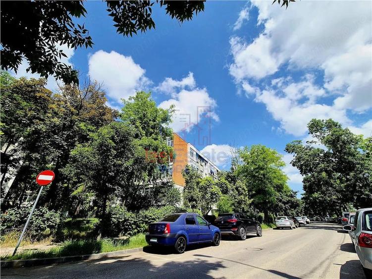 Apartament cu 3 camere în Filiași