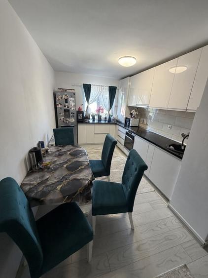 Apartament cu 2 camere în Petru Rareș