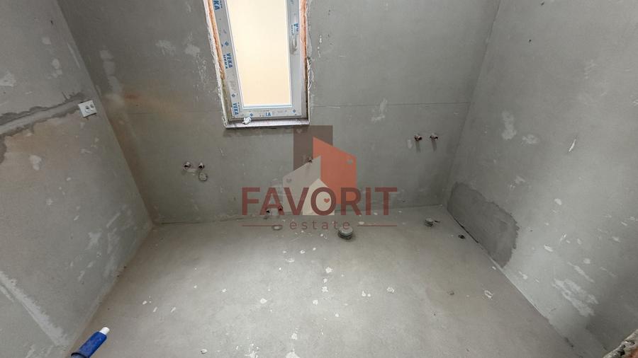 Duplex cu 5 camere cu Canalizare în Moșnița Nouă
