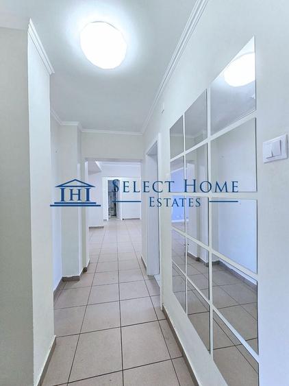 Apartament cu 5 camere decomandat în Unirii