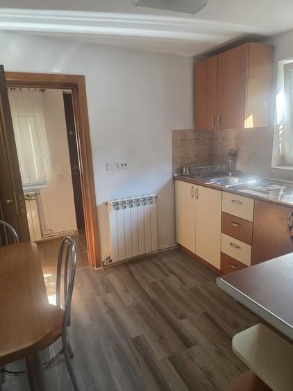 Casă cu Teren 450 Mp în Colentina