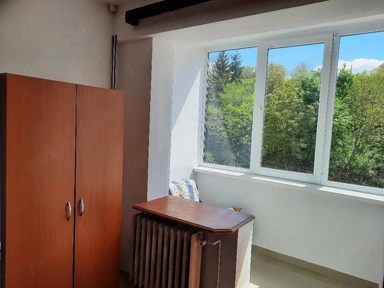 Garsonieră decomandată în Tudor