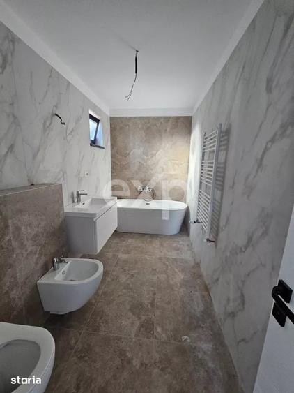 Casă individuală cu 4 camere cu Teren 330 Mp în Trivale