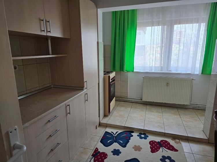Apartament cu 2 camere decomandat în Zorilor