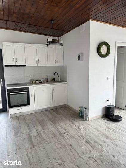 Casă cu 3 camere cu Teren 160 Mp în Mihăești