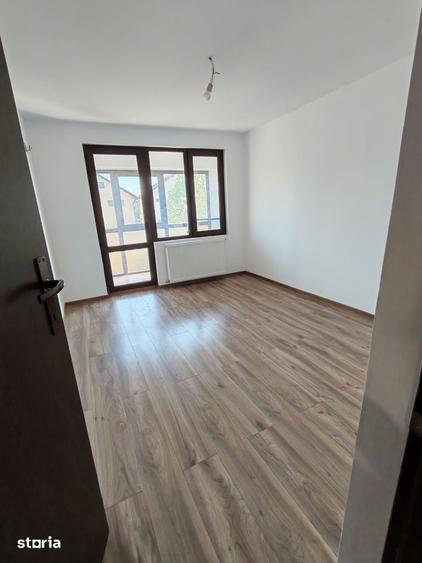 Casă cu 4 camere cu Teren 130 Mp în Central