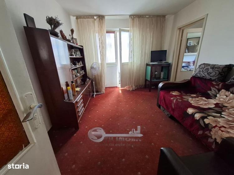 Apartament cu 2 camere în Podu Roș