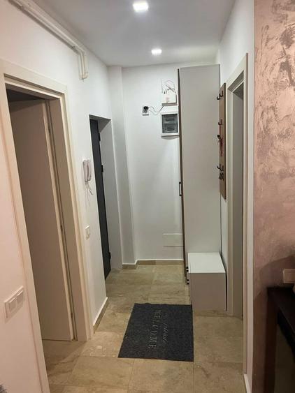 Apartament cu 2 camere semidecomandat în Ghencea