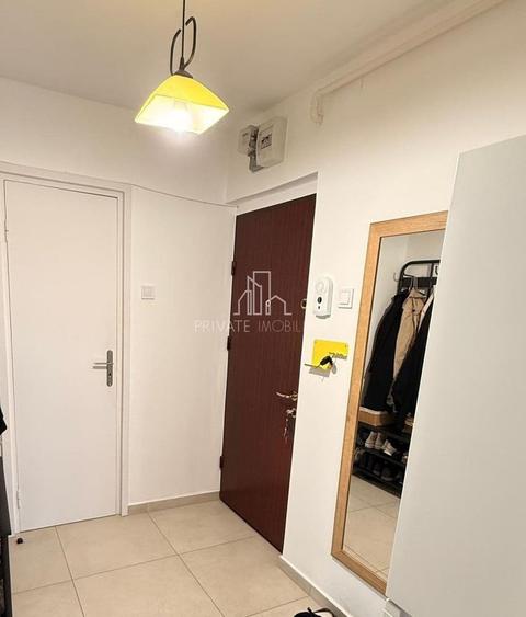 Apartament cu 2 camere decomandat în Dâmbu Pietros