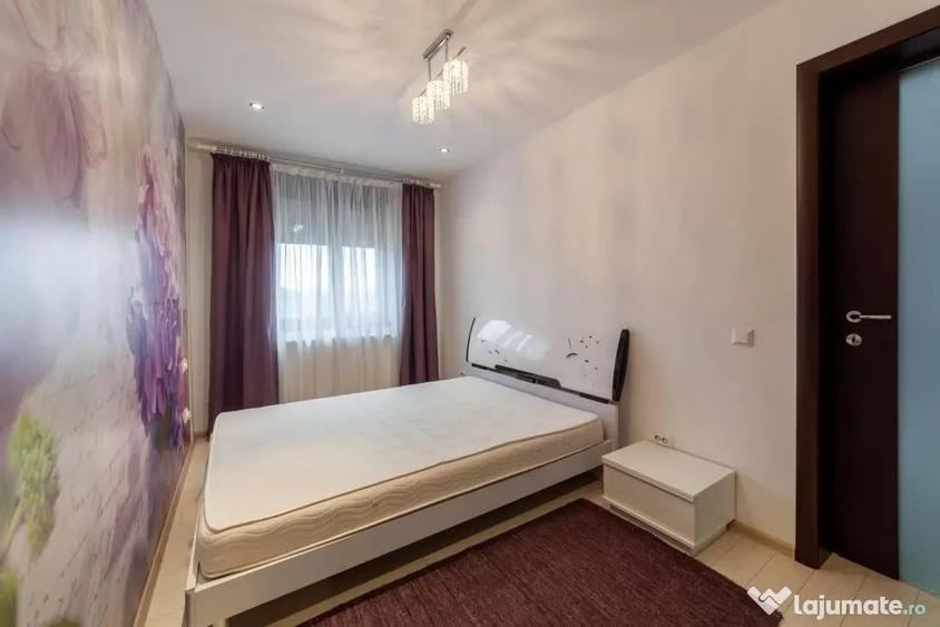 Apartament cu 3 camere semidecomandat în Mărășești
