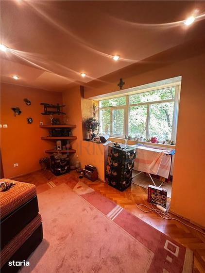 Apartament cu 4 camere decomandat, mobilat în Circumvalațiunii
