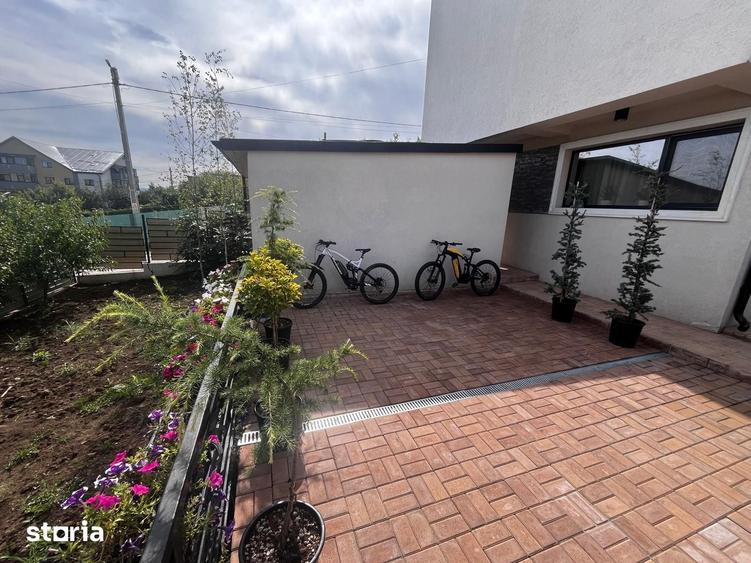 Casă cu 4 camere cu Teren 400 Mp în Rediu
