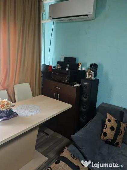 Apartament cu 2 camere decomandat în Faleză