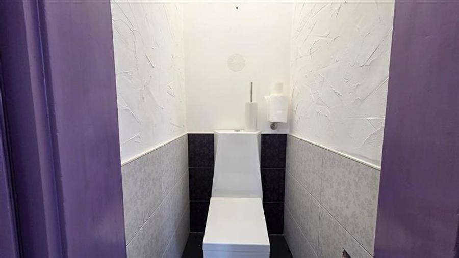 Apartament cu 4 camere semidecomandat, mobilat în Iosefin
