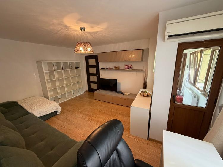 Apartament cu 2 camere decomandat, mobilat în Drumul Sării