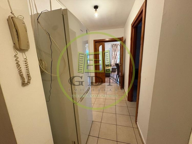 Apartament cu 2 camere decomandat, mobilat în Central