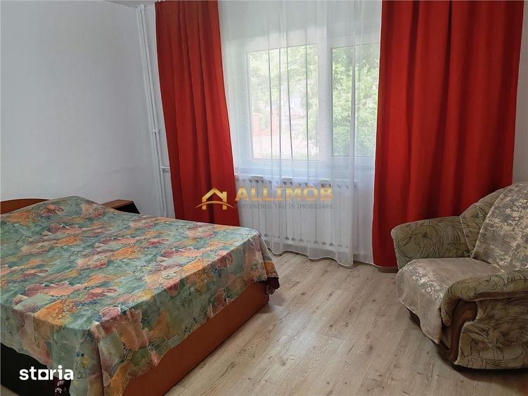 Apartament cu 2 camere semidecomandat în Democrației