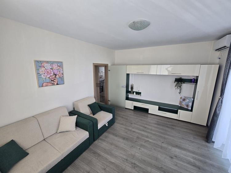 Apartament cu 2 camere decomandat, mobilat în Girocului