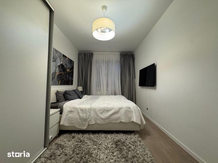 Apartament cu 3 camere semidecomandat în Sisești