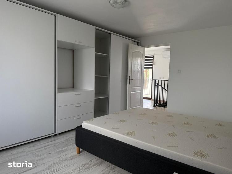 Casă cu 4 camere cu Teren 250 Mp în Ulmi