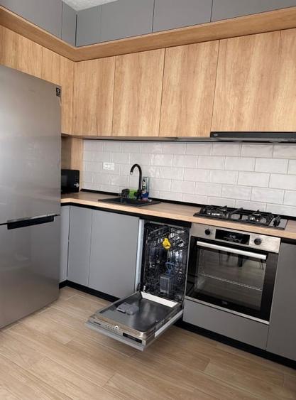 Apartament cu 2 camere decomandat, mobilat în Buziașului