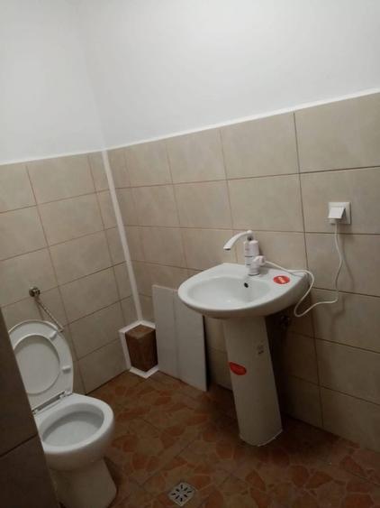 Casă cu 4 camere în Niculești